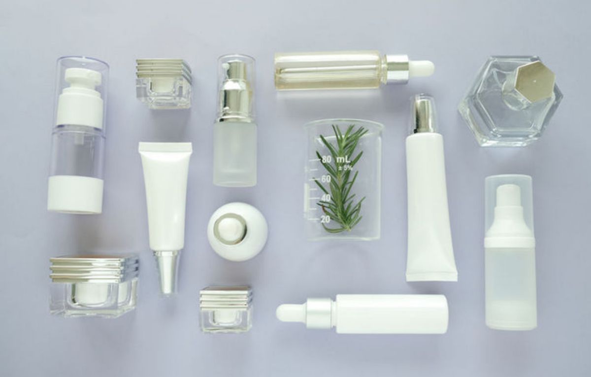 Cosmetics packaging